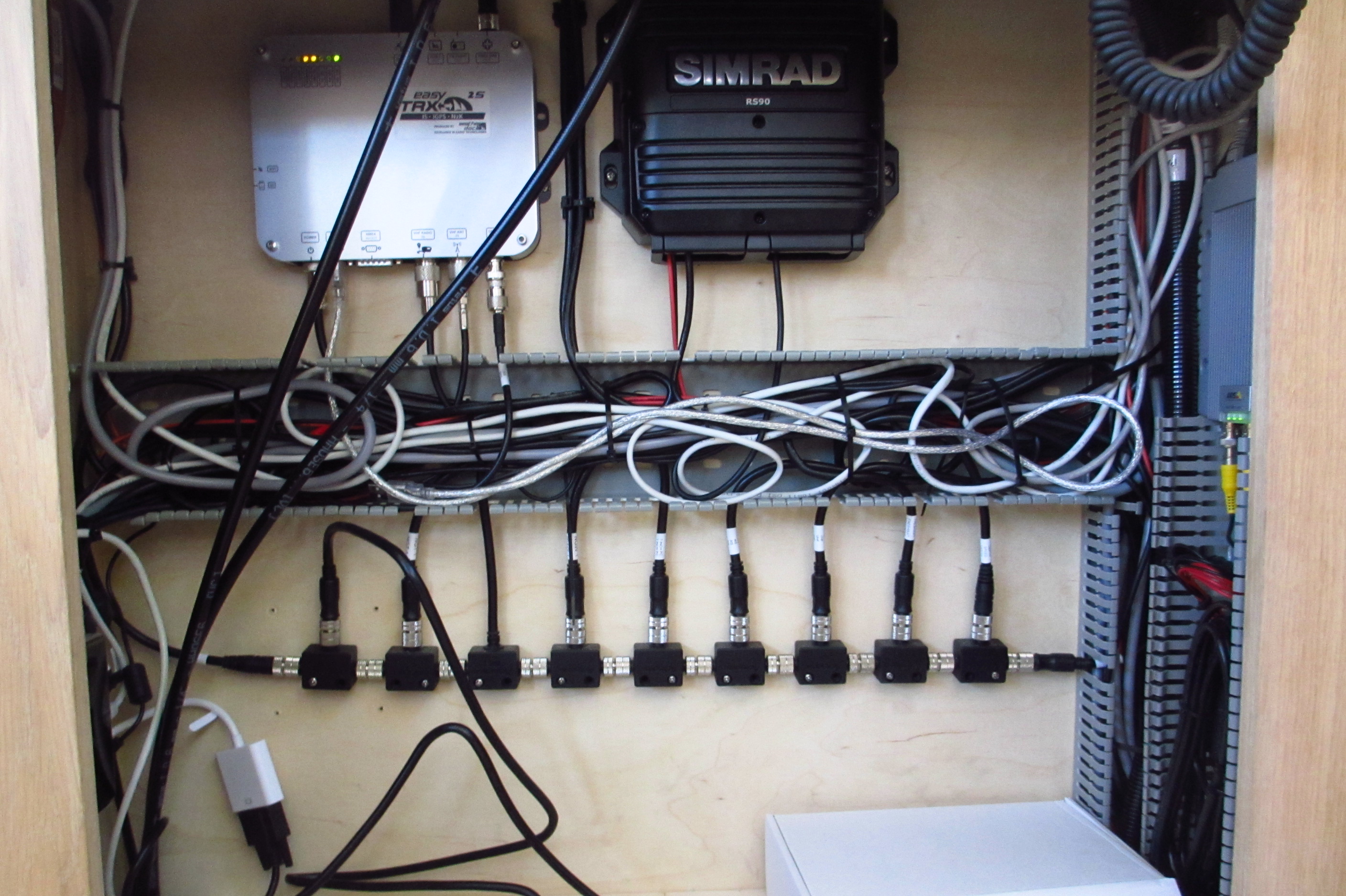 Unser Hausboot: BEGE 1300 OK